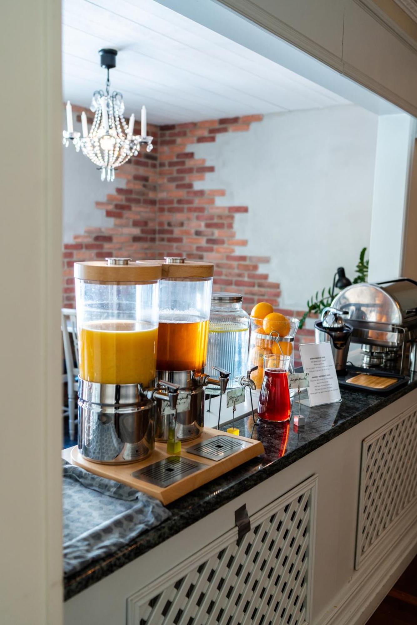 Park Hotel Linkoeping Fawlty Towers Zewnętrze zdjęcie